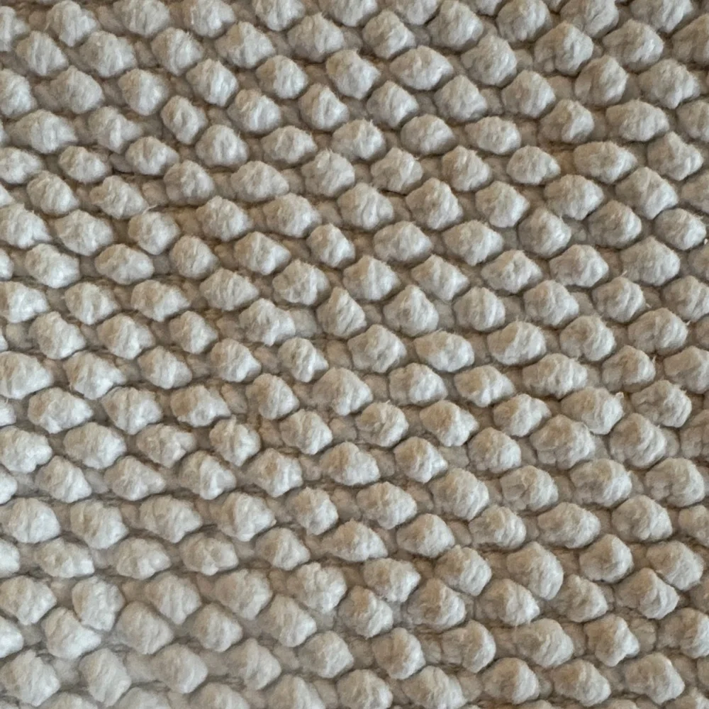 White Cotton Textured Bathmat